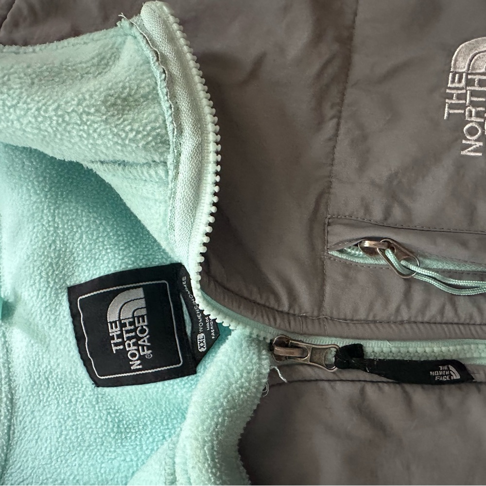 The North Face Mint and Gray Fleece Denali Jacket - Picture 2 of 4